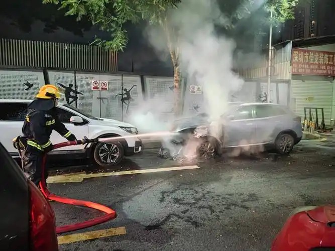 <b>���ӱ�����һ��س���ը����22�����ѣ�</b>