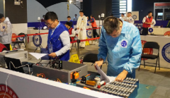 <b>�������Σ��ڶ���ȫ�������ҵְҵ���ܾ������װ�乤����˳���չ�</b>