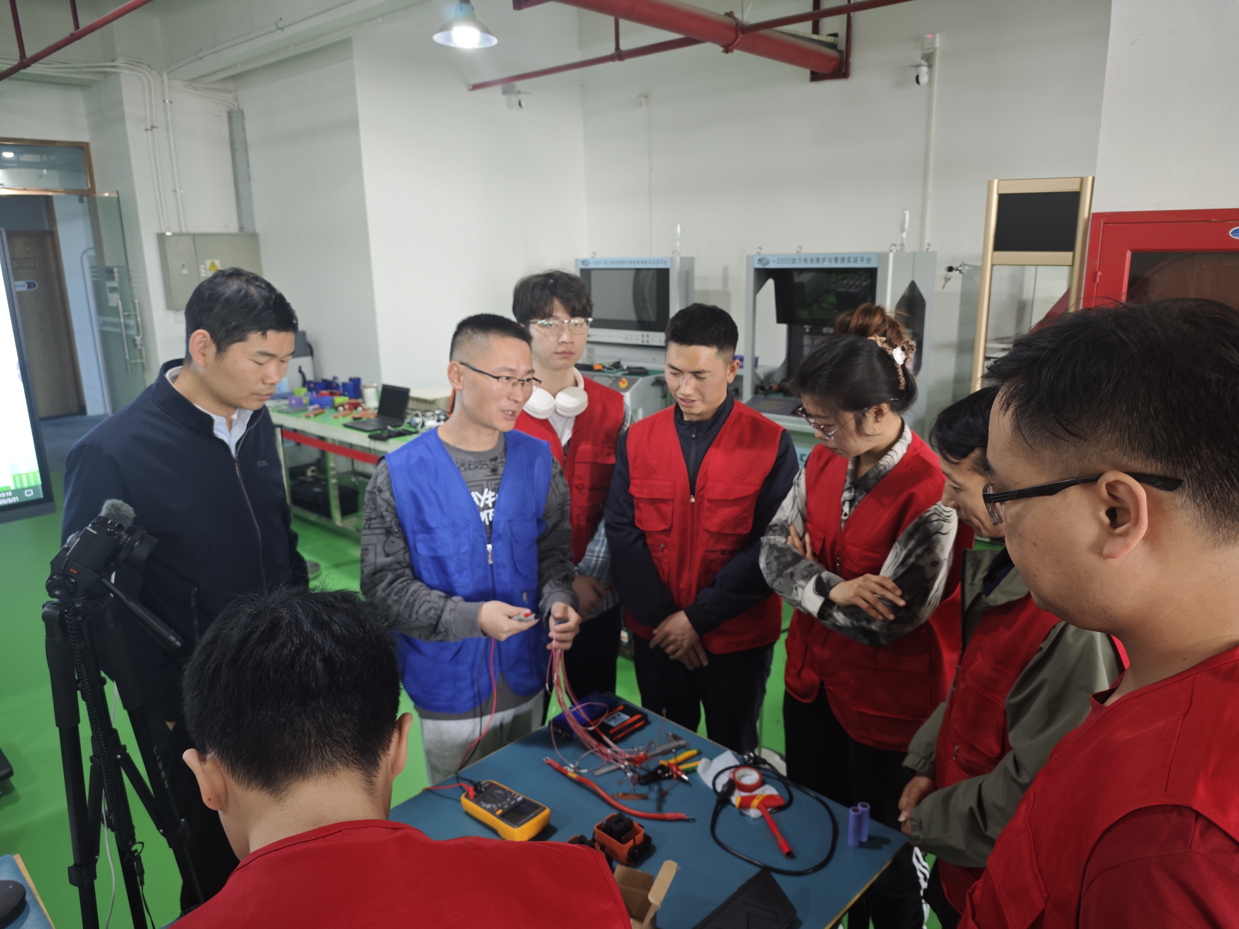 <b>��ȷ�ˣ���Щ�˶��ܱ���������칤��ʦ����ѵ���ԣ�����ȫ��ҵ����������ָ��</b>